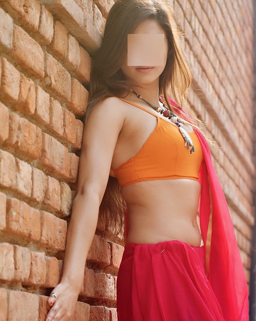 housewife call girl in delhi